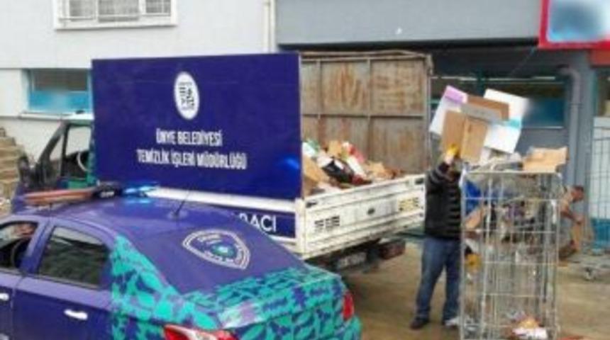 &Uuml;nye&rsquo;de Bir Ayda 115 Ton Atık Ekonomiye Kazandırıldı