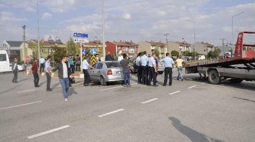Afyonkarahisar&rsquo;da Trafik Kazası: 4 Yaralı