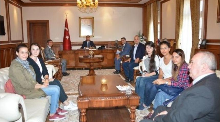 Vali Mustafa Toprak: