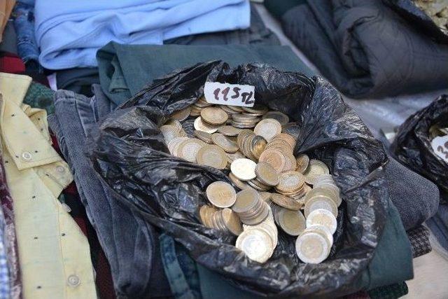 Pazaryeri Ve Manavlara Giren Hırsızlar Yakalandı 2