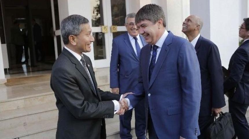 Singapur Dışişleri Bakanı&rsquo;ndan Başkan T&uuml;rel&rsquo;e Ziyaret