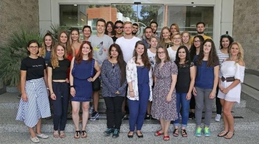 Birleşmiş Milletler Gibi &Uuml;niversite