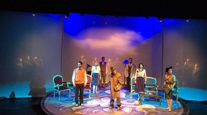 Aşt &lsquo;para&rsquo; İle Perdelerini A&ccedil;ıyor