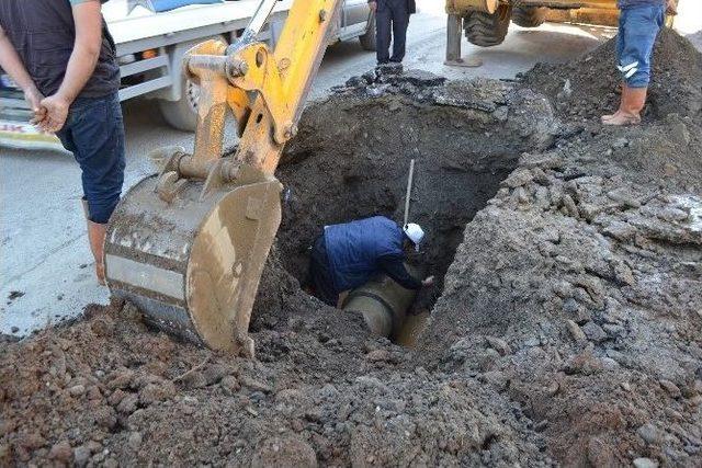 Muş Belediyesinden Su Ve Kanalizasyon &Ccedil;alışması 1