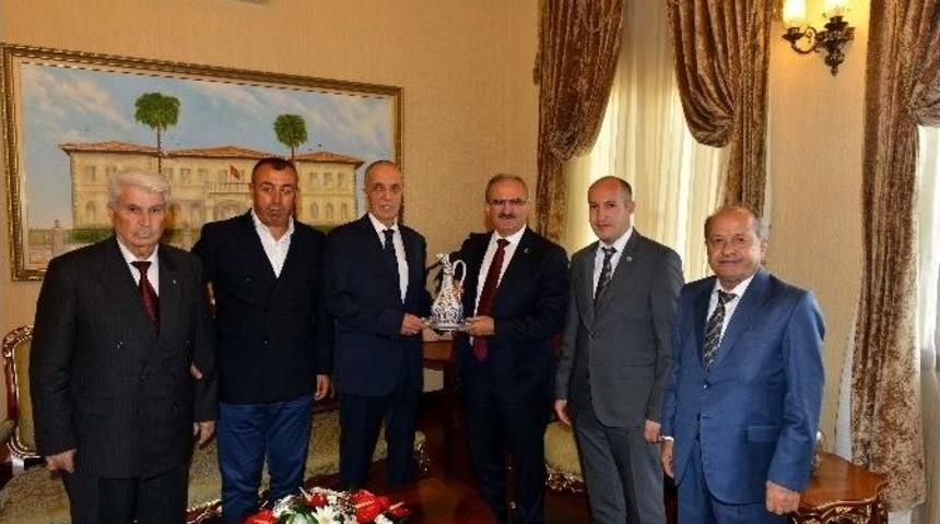 T&uuml;rk- İş Genel Başkanı Atalay, Vali Karaloğlu&rsquo;nu Ziyaret Etti