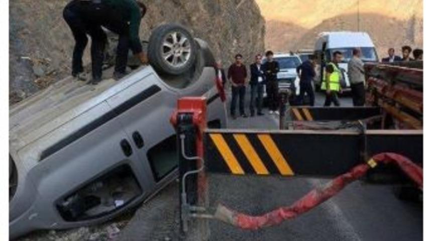 Takla Atan Ara&ccedil;tan Sağ &Ccedil;ıktı