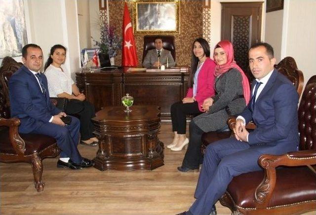 Kaymakam &Ouml;zt&uuml;rk Aday &Ouml;ğretmenleri Kabul Etti 1
