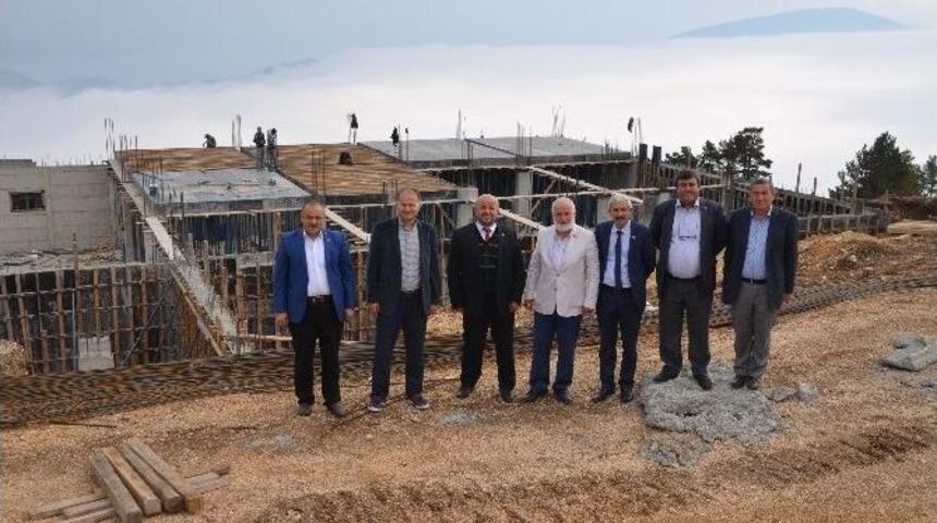 T&uuml;rkiye&rsquo;nin Yeni Kayak Merkezinde &Ccedil;alışmalar Hızlandı