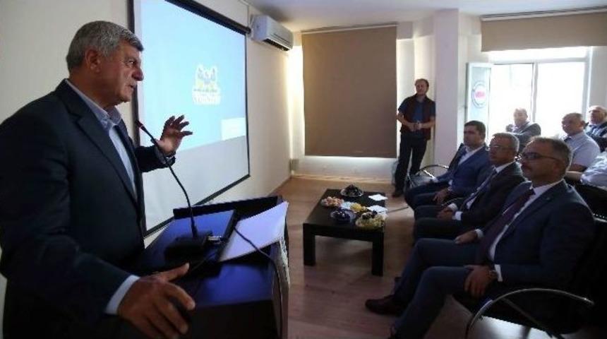 Başkan Karaosmanoğlu, Memur-sen Gebze Şubesini Ziyaret Etti