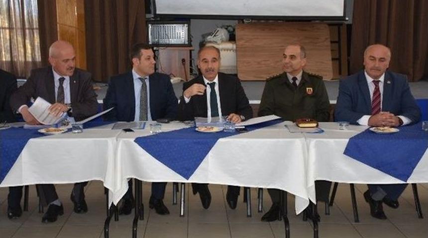 Vali Aktaş Safranbolu K&ouml;y Muhtarları İle Bir Araya Geldi