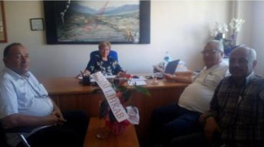 Didim Ekk’dan Yeni Tapu Müdürüne Hayırlı Olsun Ziyareti