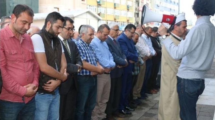 Halep&rsquo;teki Şehitler İ&ccedil;in Trabzon&rsquo;da Gıyabi Cenaze Namazı Kılındı