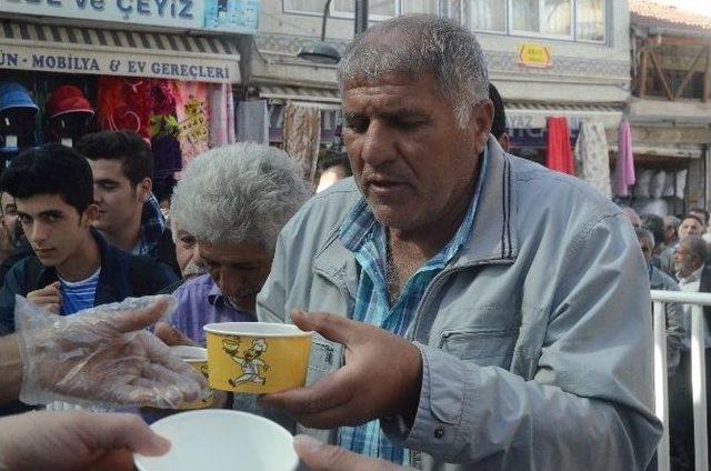 Malatya’da Yılın İlk Aşuresi Dağıtıldı