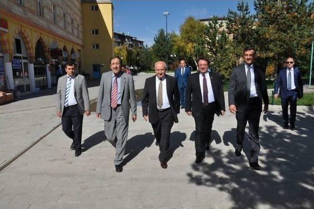 Palandöken Belediyesi, Aşure İkram Etti…