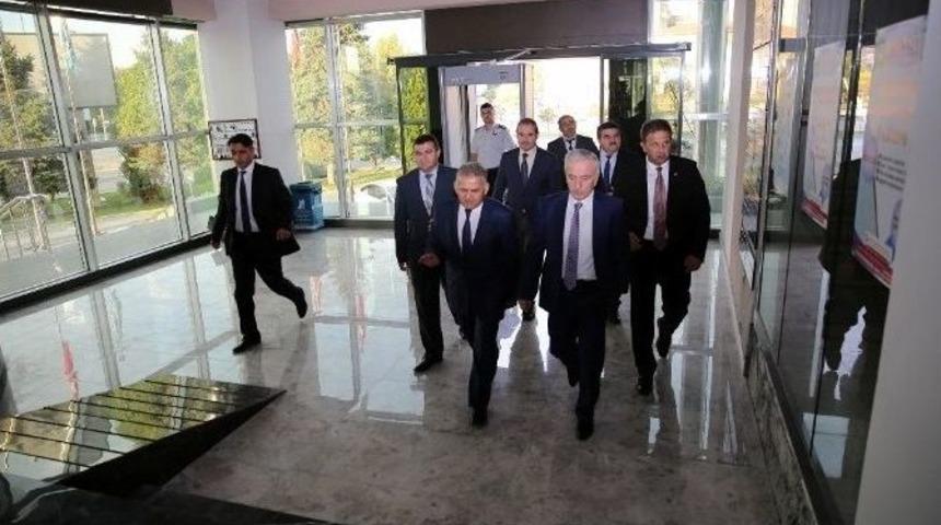 Kayseri Valisi S&uuml;leyman Kam&ccedil;ı Melikgazi Belediyesinde