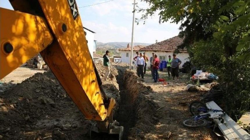 Derek&ouml;yl&uuml;ler Daha Sağlıklı Ve Kesintisiz Suya Kavuşuyor