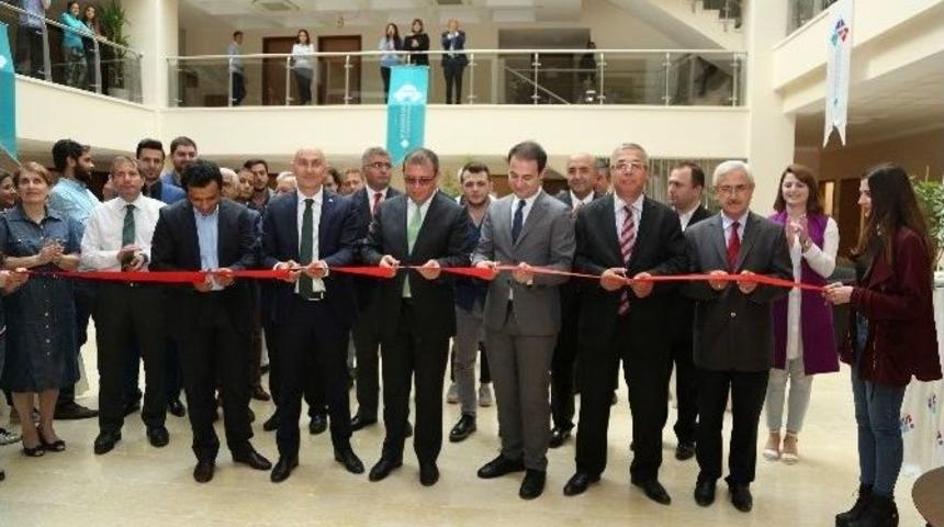 Hukuk Fak&uuml;ltesinin Yeni Binasında Geleceğin Hukuk&ccedil;uları Yetiştirilecek