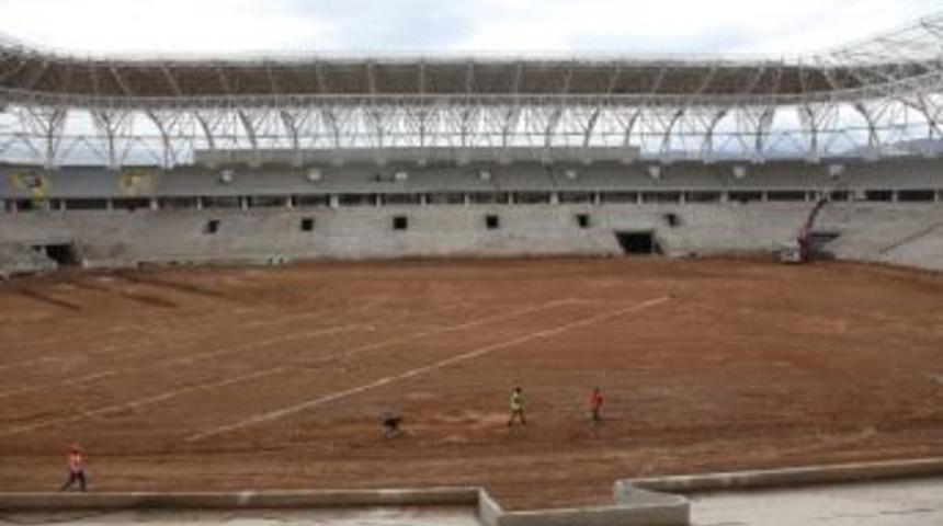 Malatya Arena&rsquo;da Zemin Drenaj &Ccedil;alışmaları Tamamlandı