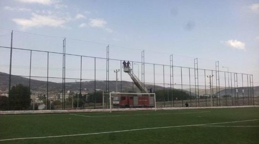 Boz&uuml;y&uuml;k&rsquo;te Sentetik Sahanın Eksikleri Giderildi