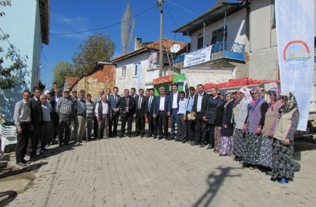 Hisarcık&rsquo;ta 16 &Ccedil;ift&ccedil;iye Yerli Sarımsak Tohumu Dağıtıldı