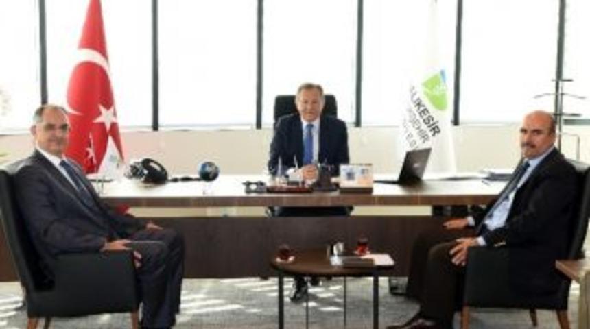 Gıda K&uuml;mesi&rsquo;nden Başkan Uğur&rsquo;a Ziyaret