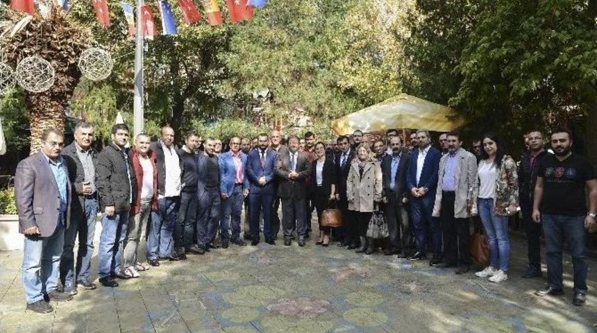 Beş&ccedil;eşmeler Esnafından Başkan Kılı&ccedil;&rsquo;a Tam Destek