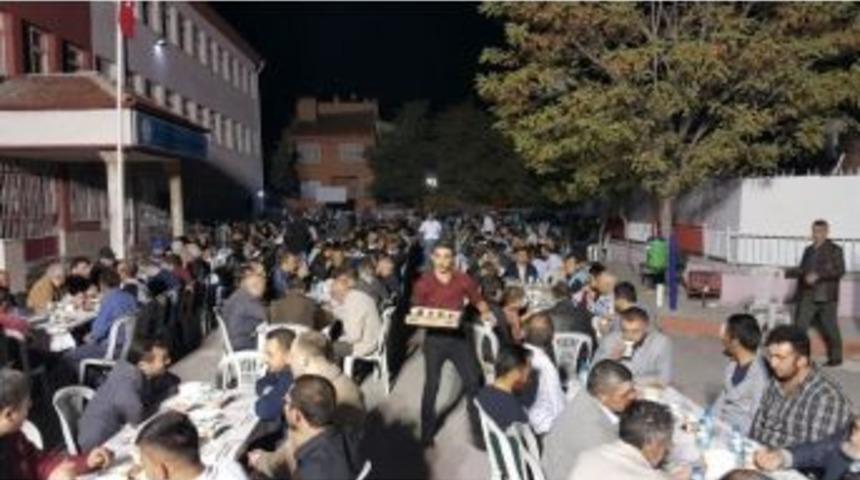 Şehit Astsubay &Ccedil;i&ccedil;ek İ&ccedil;in Mevlid-i Şerif Okutuldu