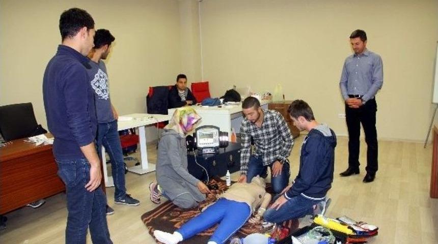 112 Acil Sağlık Ekiplerine, Hizmet İ&ccedil;i Eğitim Verildi