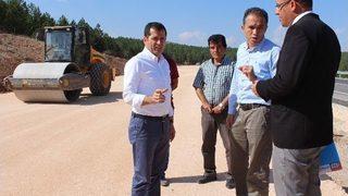 Milletvekili Altunyaldız, Yol Yapım Çalışmalarını İnceledi