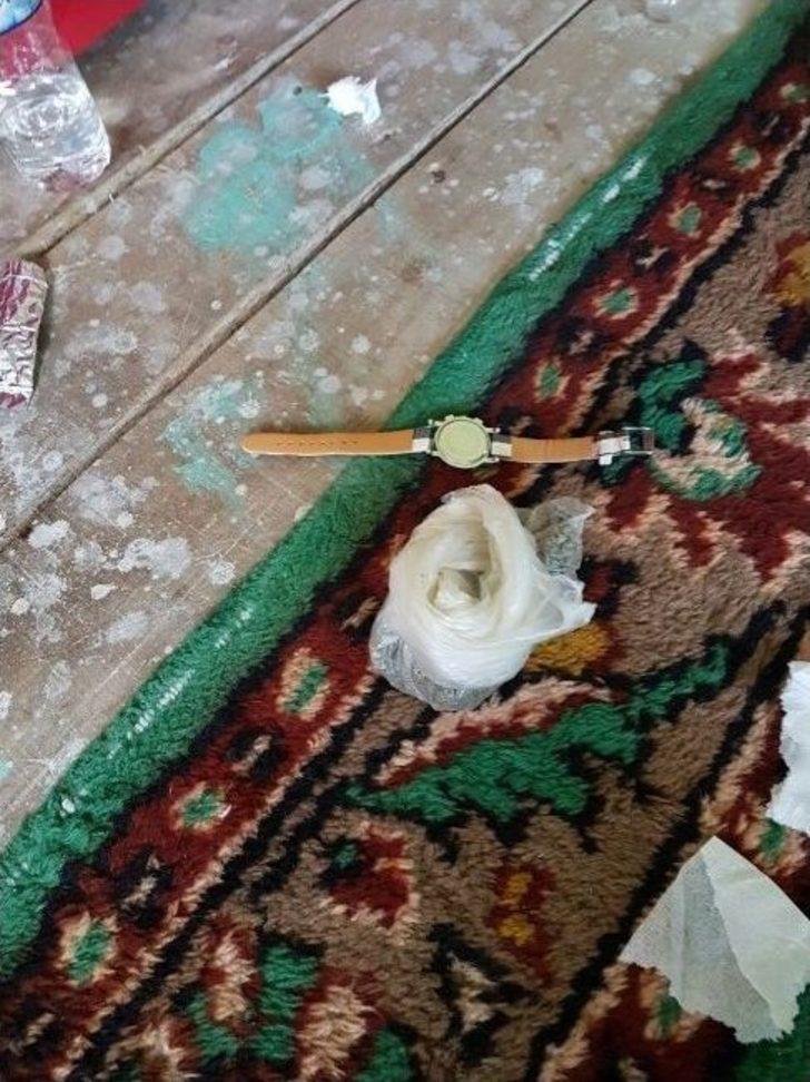 Anne Ve İki Oğlu Uyuşturucudan Tutuklandı G2