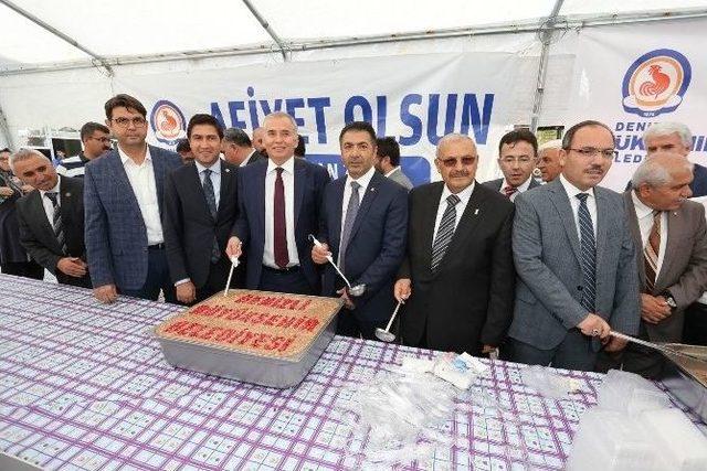 Büyükşehir Aşure Geleneğini Sürdürüyor