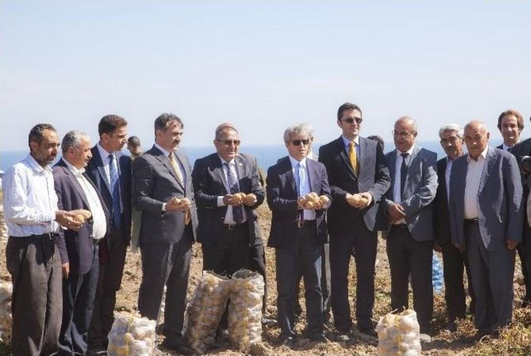 Vali &Ccedil;ınar: "&ccedil;ift&ccedil;inin İşine &Ccedil;ok Karışmazsak &Uuml;retim Artar"