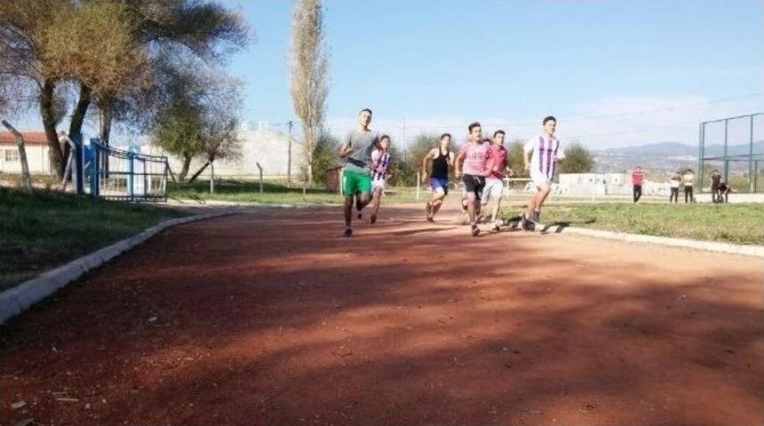 Hisarcık&rsquo;ta Liseler Arası Atletizm Yarışması