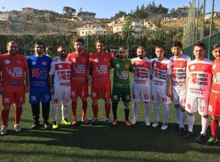 (özel Haber) Din Görevlilerinden Sala Okuyan Müezzinin Darp Edilmesine İlginç Protesto G3