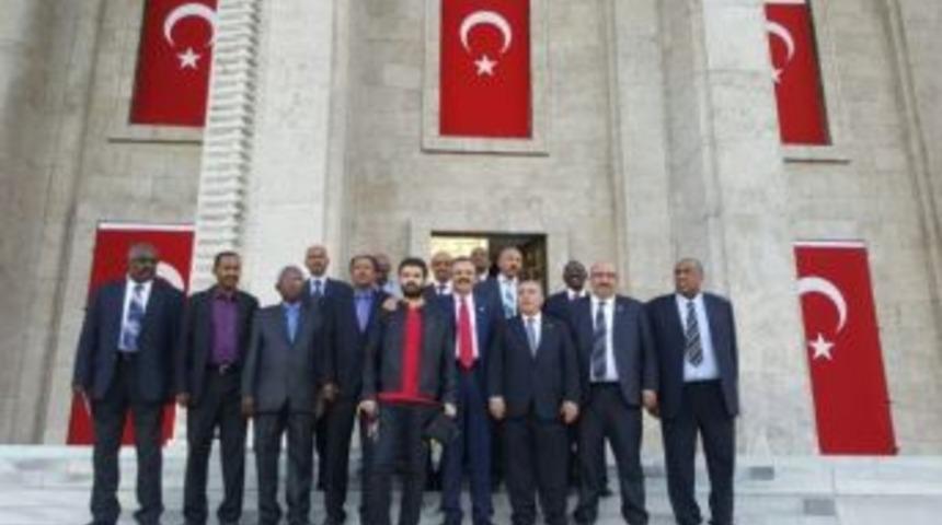 Uluslararası &Uuml;niversiteler Konseyi Başkanı Orhan Hikmet Azizoğlu: