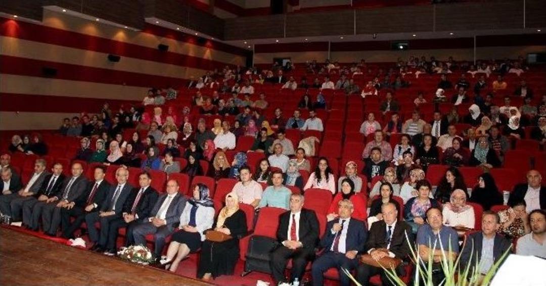 Vali &Ccedil;i&ccedil;ek: Camiler 24 Saat A&ccedil;ık Kalacak