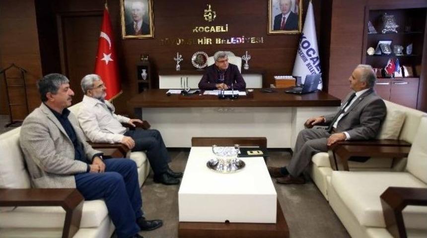 Başkan Karaosmanoğlu, Gen&ccedil;siad Ve Dilovası Kızılay Y&ouml;netimini Ağırladı