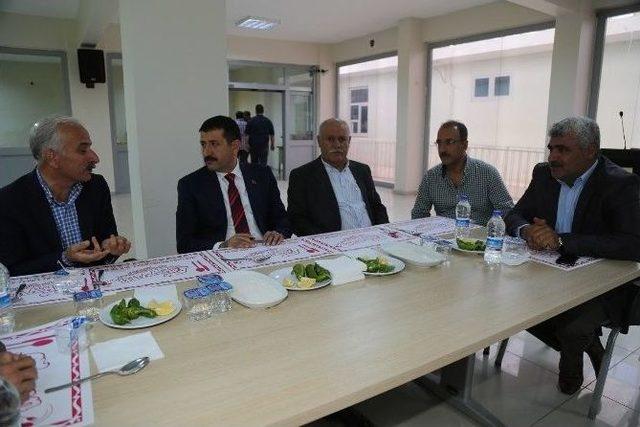 Ekinci Zahireciler Borsası Esnafıyla Bir Araya Geldi 3