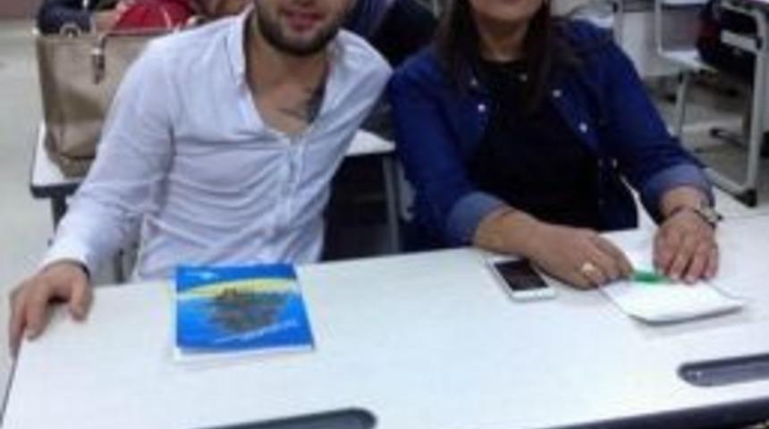 Anne-oğul Aynı Sınıfta