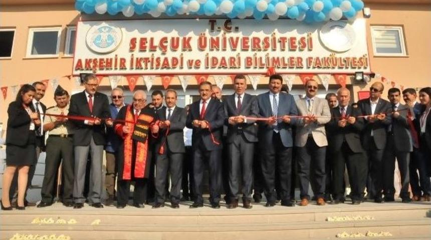 Akşehir&rsquo;in Yeni Fak&uuml;lte Binası T&ouml;renle Hizmete A&ccedil;ıldı