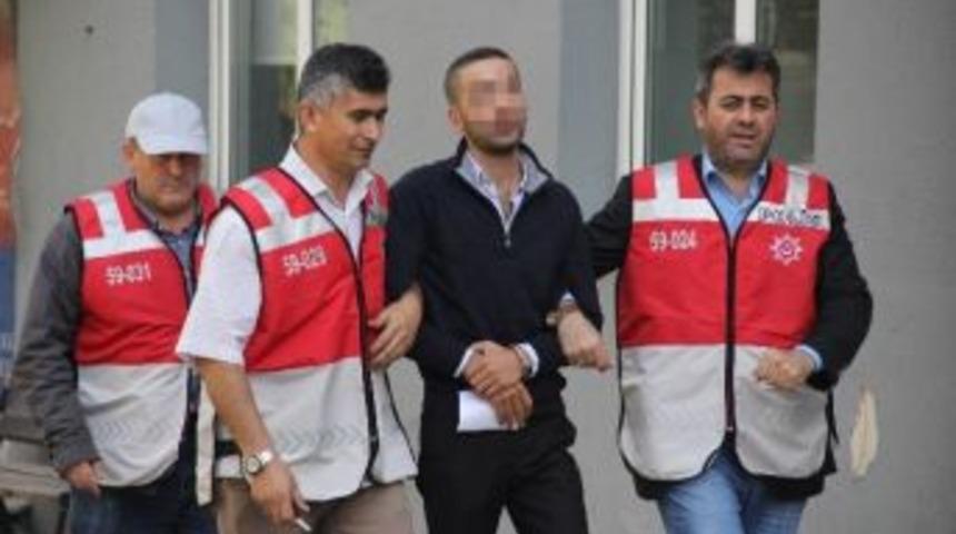 Babaannesinin 10 Bin Lirasını &Ccedil;alan Kızın Parayı Verdiği Arkadaşı Yakalandı