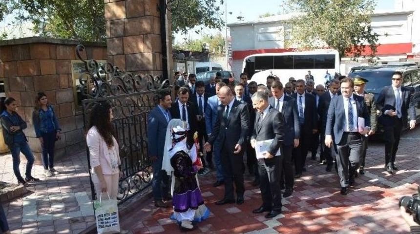 İ&ccedil;işleri Bakanı Soylu&rsquo;dan Canlı Bombaların Kendilerini Patlatmasıyla İlgili A&ccedil;ıklama: