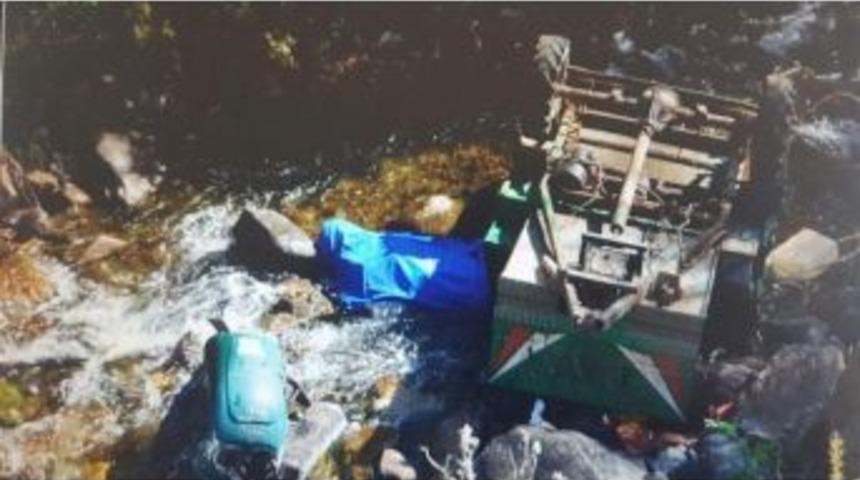 Cenazeye Giderken Kazada &Ouml;ld&uuml;