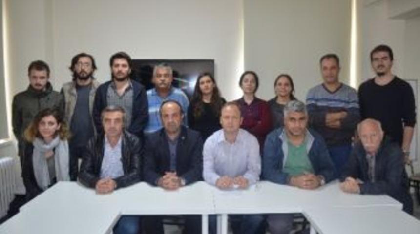 Emek-demokrasi G&uuml;&ccedil;leri Ankara&rsquo;daki Patlamada Hayatını Kaybedenleri Unutmadı