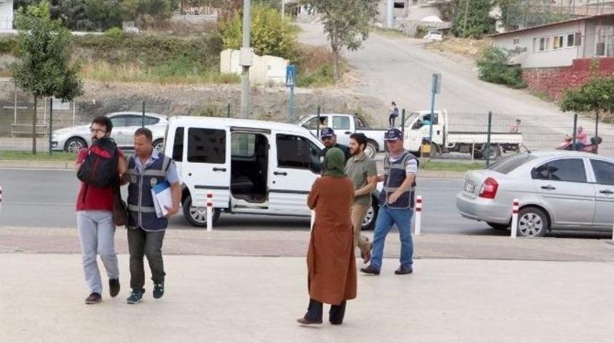 Alanya&rsquo;da Fet&ouml; Soruşturması: 2 &Ouml;ğretmen Adliyede