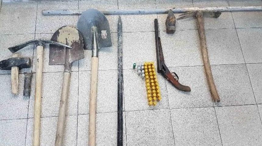 Manavgat&rsquo;ta Ka&ccedil;ak Kazı Operasyonu