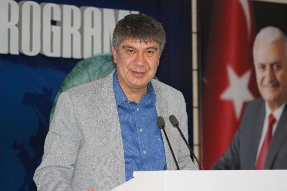 Antalya B&uuml;y&uuml;kşehir Belediye Başkanı Menderes T&uuml;rel: