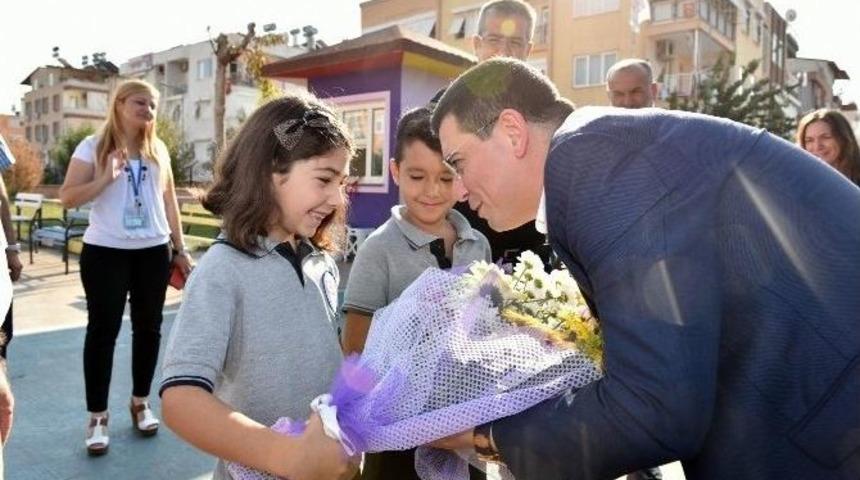 Başkan T&uuml;t&uuml;nc&uuml;&rsquo;den &Ccedil;ocuklara G&uuml;zel İnsan Olma Kitabı