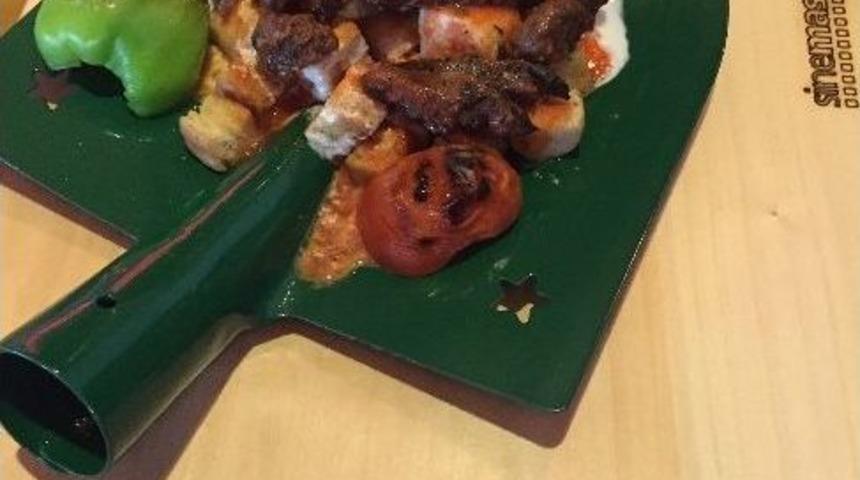 (&ouml;zel Haber) Sosyal Medyanın Fenomeni &lsquo;k&uuml;rekte Kebap&rsquo; Kayseri&rsquo;den &Ccedil;ıktı