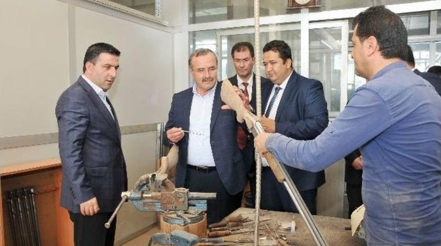 Kso Başkanı K&uuml;t&uuml;kc&uuml;, Huğlu&rsquo;daki Silah &Uuml;reticileriyle Buluştu